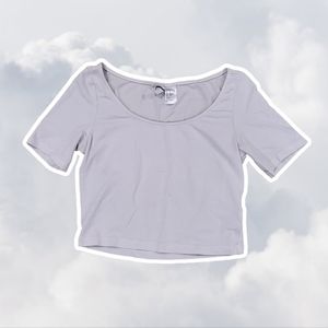 H&M Off White Cropped Short Sleeve Shirt